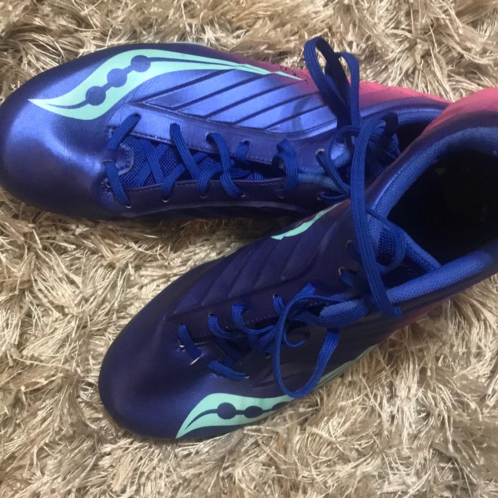 Saucony track shoes